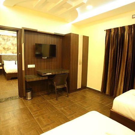 Отель Vedha Residency Тируваннамалай Экстерьер фото